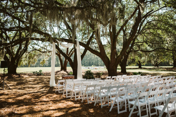 Rustic Chic Summer Wedding with Southern Charm - Hewitt Oaks