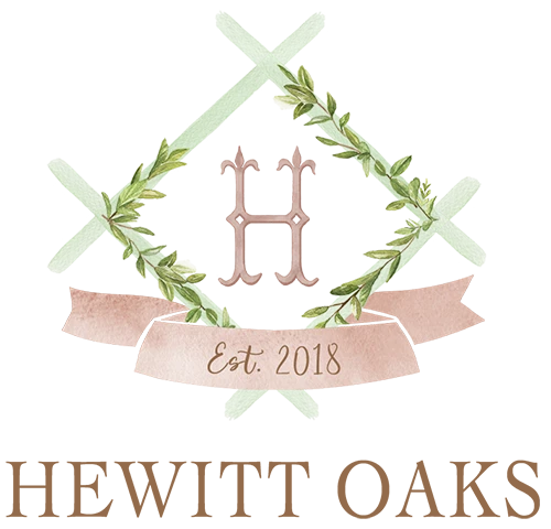 Hewitt Oaks logo